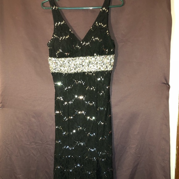 Black sequins prom dress - Picture 2 of 4